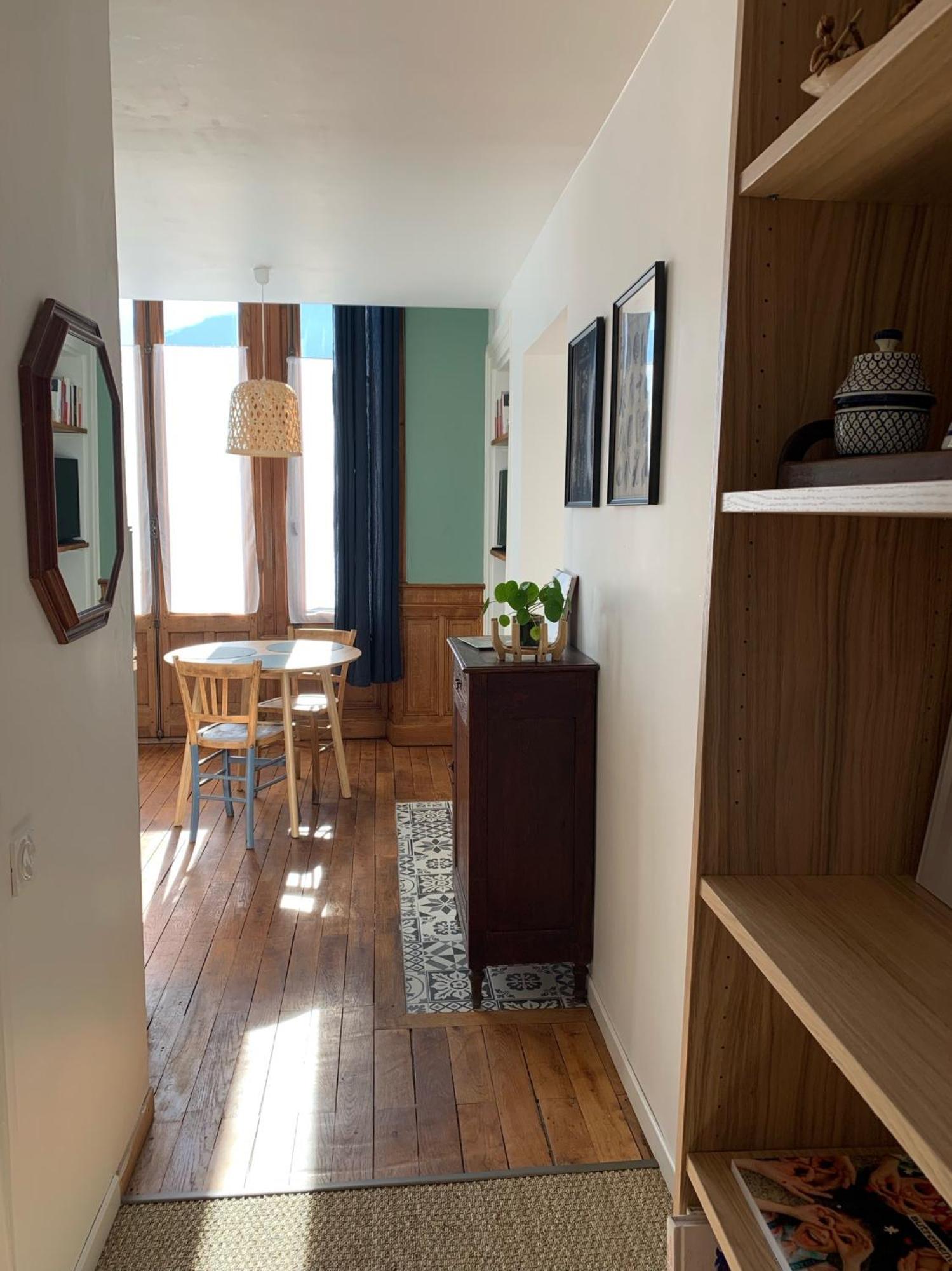 A Deux Pas De La Gare, La Maison Rouge Albertville Eksteriør billede